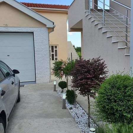 Apartman Tolosi 2 Подгорица Екстериор снимка