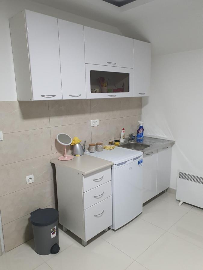 Apartman Tolosi 2 Подгорица Екстериор снимка