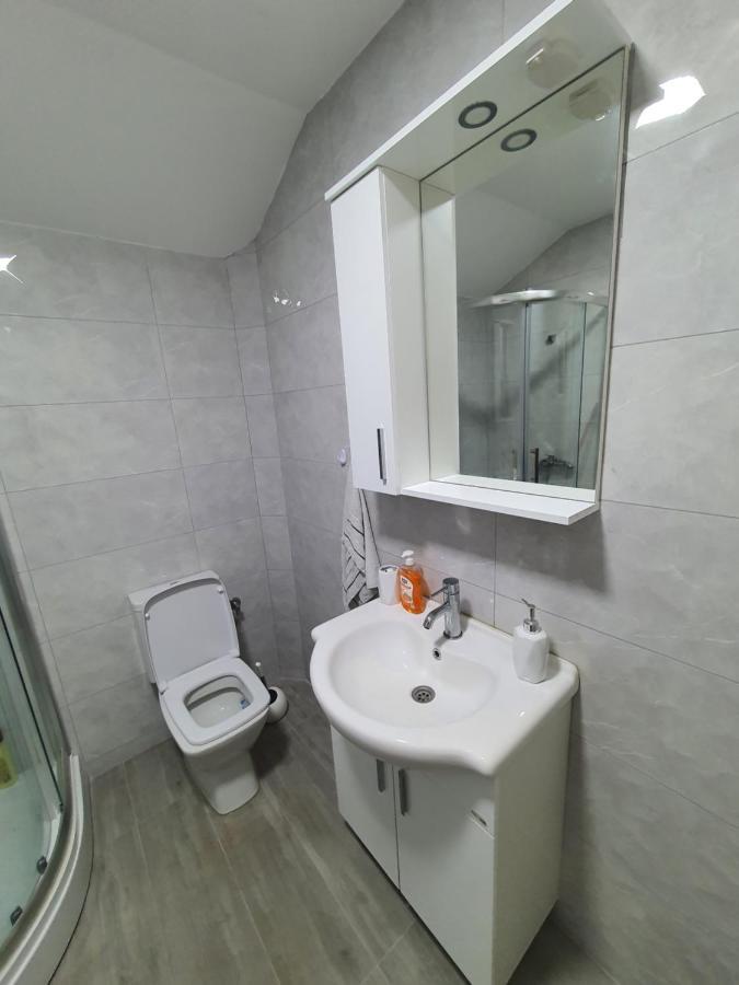Apartman Tolosi 2 Подгорица Екстериор снимка