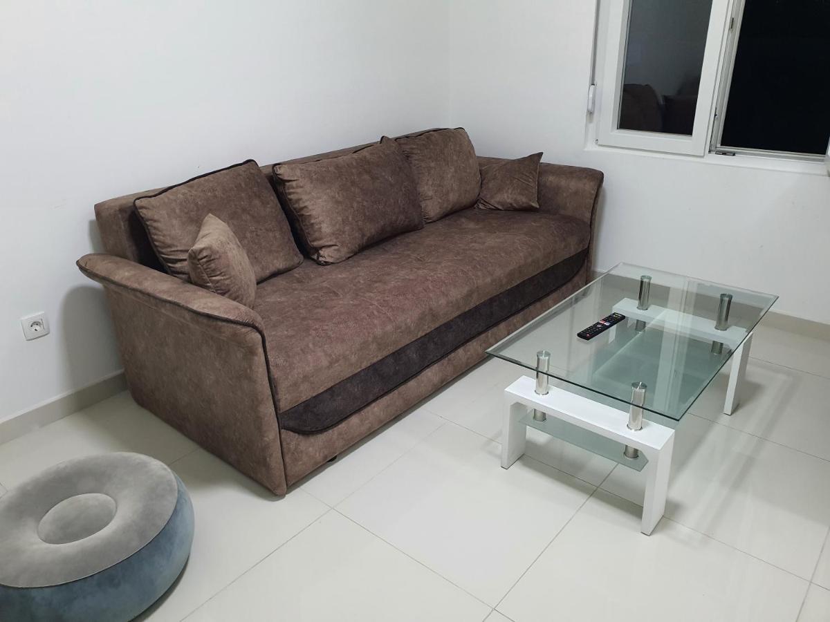 Apartman Tolosi 2 Подгорица Екстериор снимка